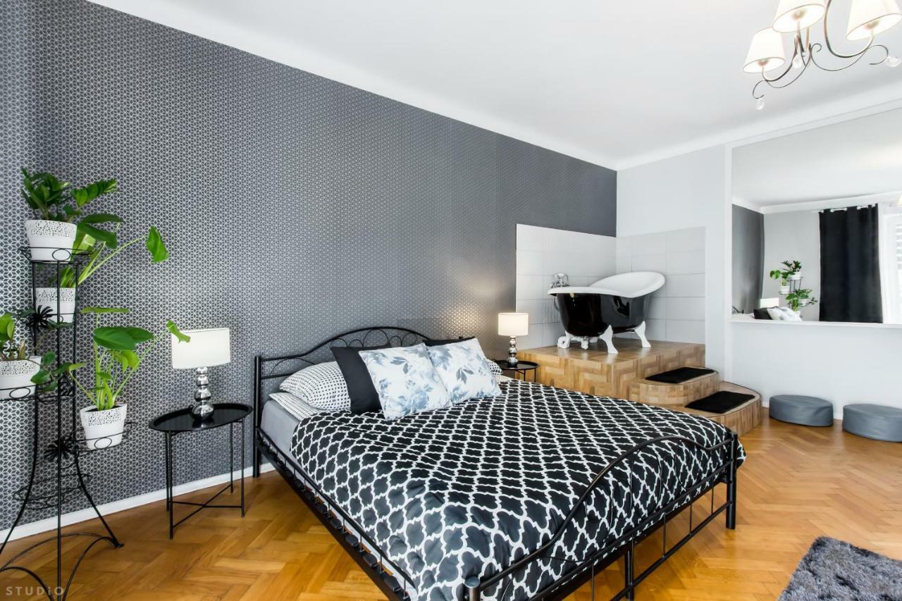 Clicktheflat Apartment Chmielna 7 Warszawa Eksteriør bilde